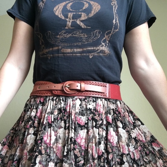 Linea Pelle leather stretch belt brand new - Picture 2 of 7